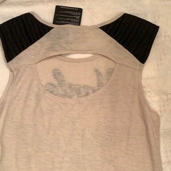 NWT Harley Davidson sleeveless shirt top medium Tan and Black - Picture 2 of 9